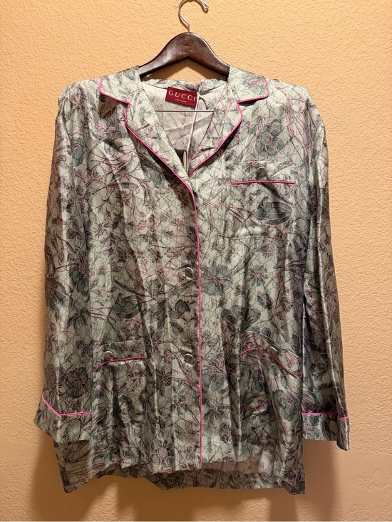 Gucci Other - New Gucci GG Supreme Logo Floral Silk Pajamas Sleepwear Green Pink Size 44 US L